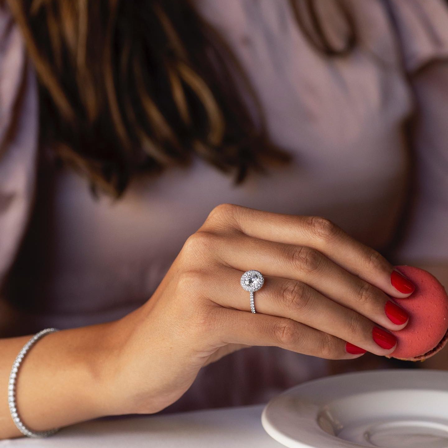 Bijoux minimalistes à Fès : le luxe discret pour femmes marocaines – LEDIAMANTI